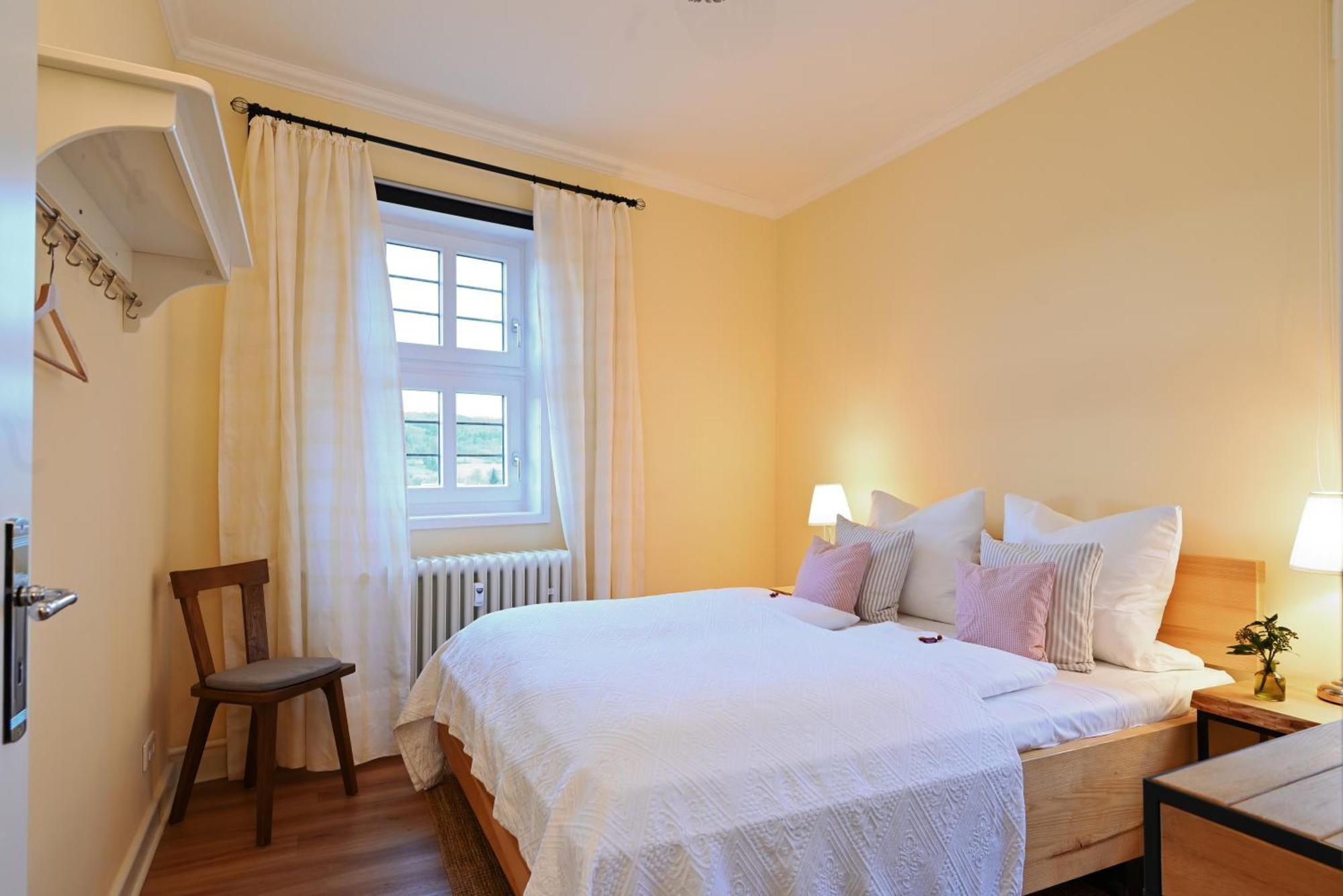 Graefin Amalia - Elegantes Apartment In Der Historischen Hinterburg In Schlitz, 2 Schlafzimmer, Mit Garten, Nahe Fulda Und Bad Hersfeld Экстерьер фото